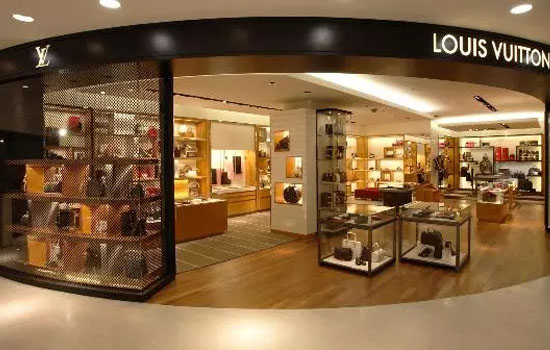 Louis Vuitton       