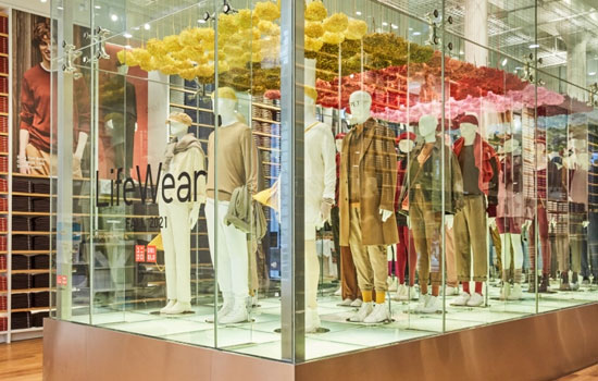 Uniqlo    140   2027 