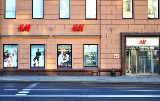 H&M      