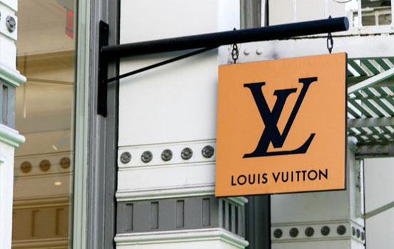  Louis Vuitton   