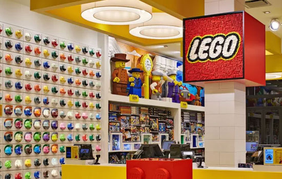 Правнучка засновника Lego продала акції компанії майже на 1 млрд. доларів