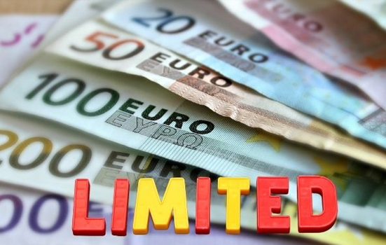 Нацбанк заборонив вивозити за кордон понад 10 тисяч євро без документів