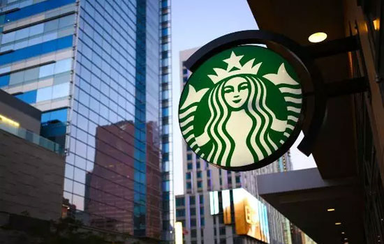 Starbucks повертає співробітників до офісів