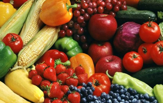Білорусь заборонить імпорт овочів та фруктів із України