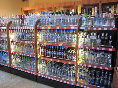 Правительство повысило минимальные розничные цены на водку