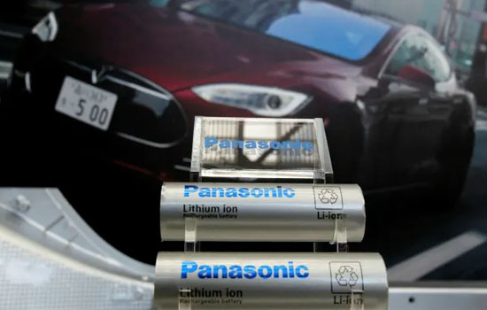 Panasonic     Tesla