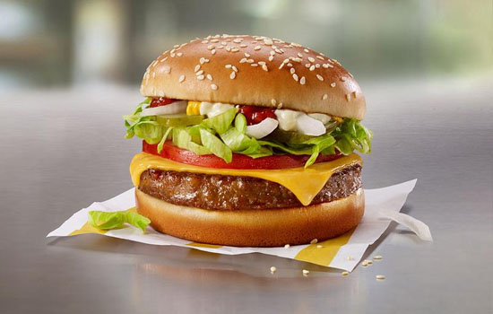 В McDonald’s появятся бургеры с искусственным мясом