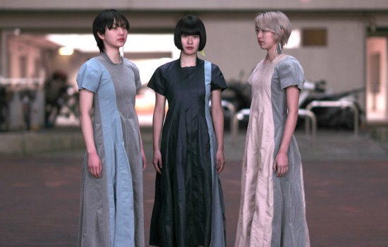 Японский «цифровой кутюрье» шьет одежду без обрезок