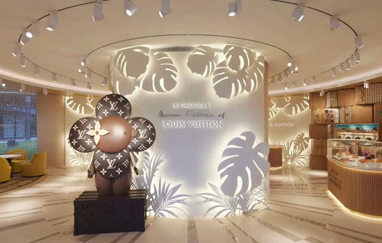 Louis Vuitton     