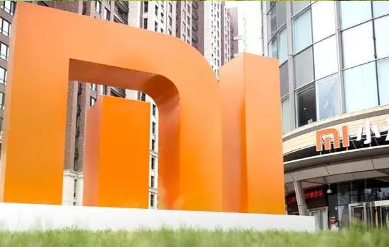 Xiaomi       2024 