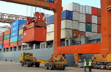 Экспорт товаров превысил импорт на $249,5 млн - Госстат