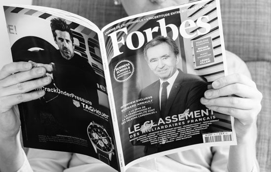 Власник Louis Vuitton втратив статус найбагатшої людини у світі