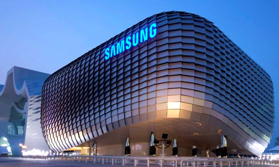  Samsung Electronics  `  