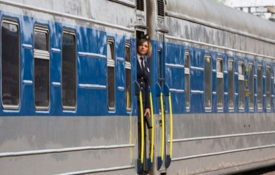 Украина и Польша запустят новый контейнерный поезд из Китая в следующем году