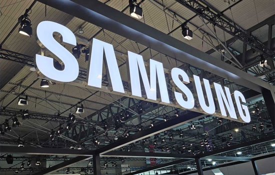 Samsung  Apple      