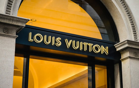       419  볺 Louis Vuitton