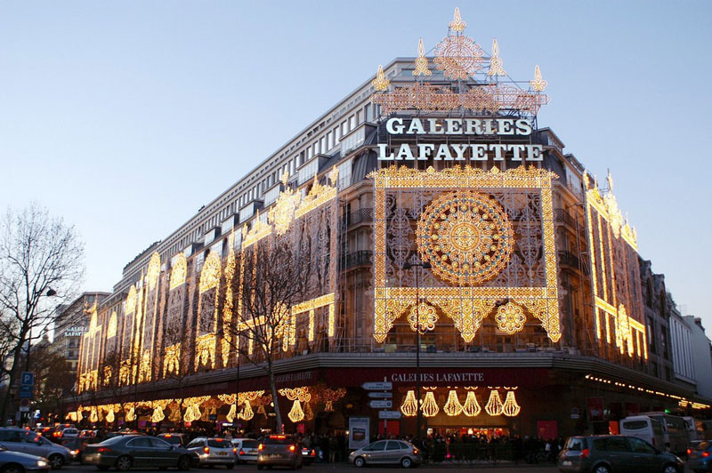   Galeries Lafayette  70-  Dior 