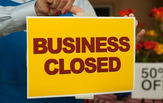 Половина підприємств в Україні повністю припинили діяльність
