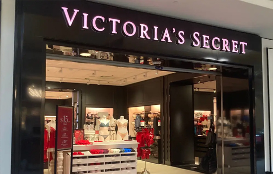   Victoria`s Secret   54%   