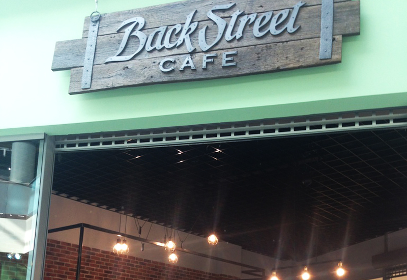     4    BackStreet cafe 
