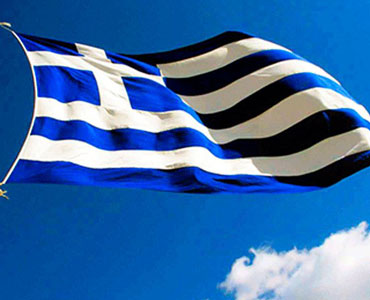 Греки изъяли из банкоматов в субботу более 600 млн евро 