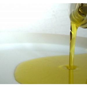 В Украине упали цены на масличные культуры и масло 