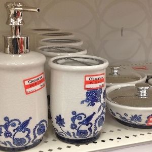    private label    Target